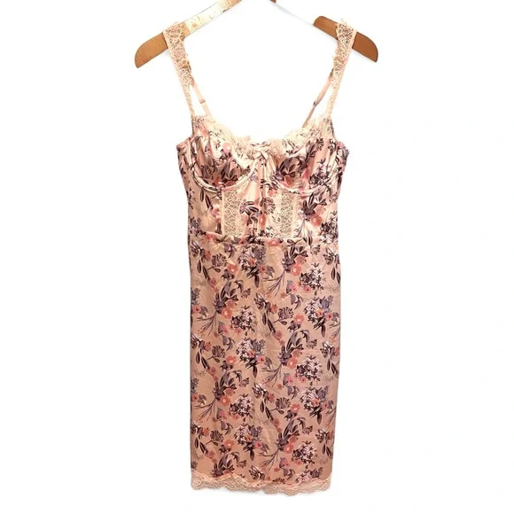 Floral Lace Trim Dress - Picture 3 of 16